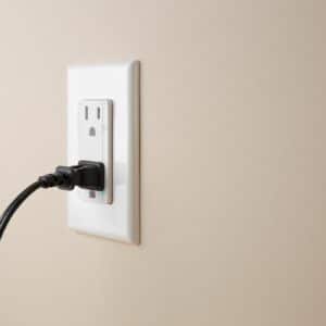 plug in wall crimson power